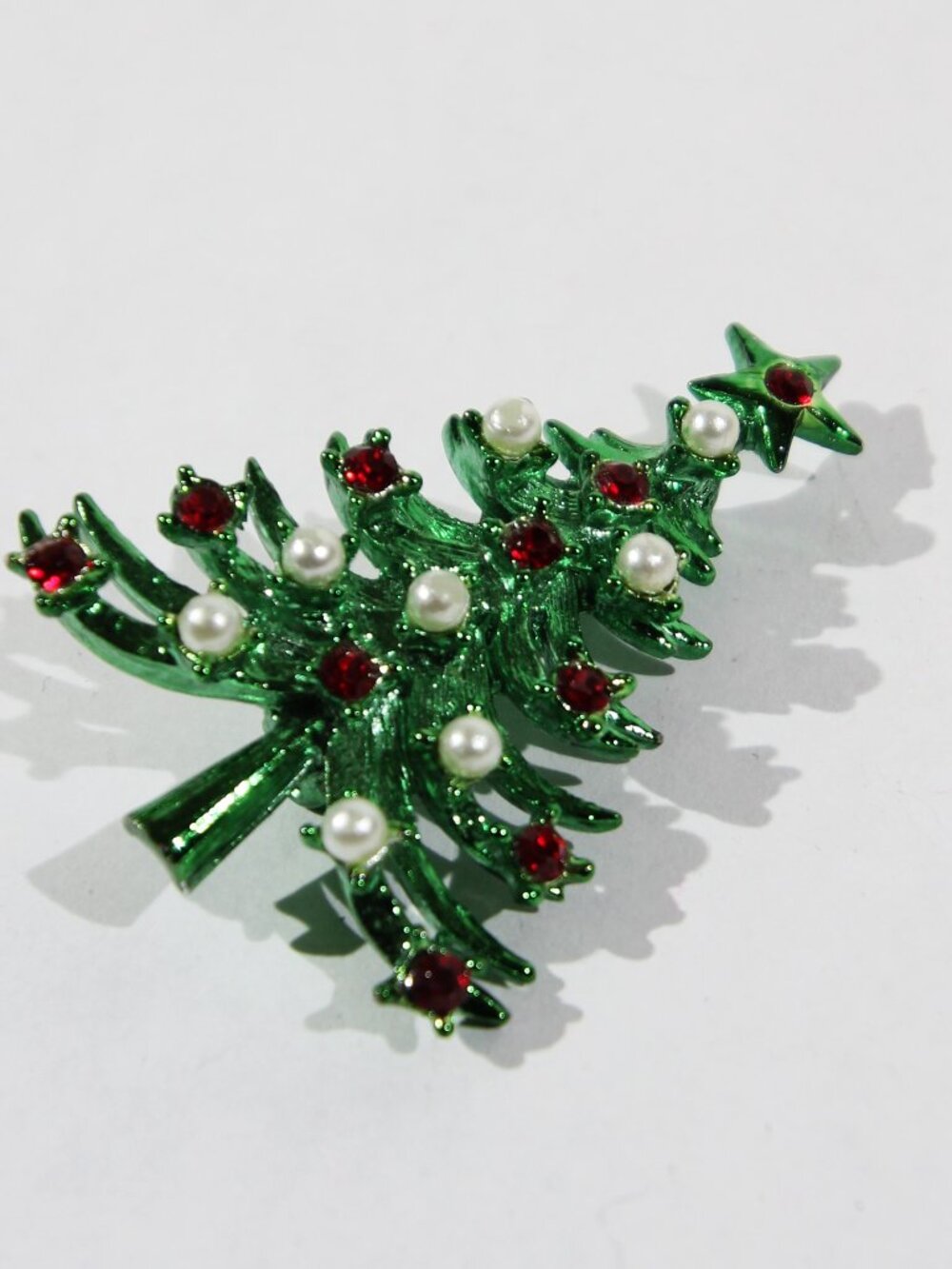 MYLU Christmas Tree Brooch Green Enamel Rhinestone Pearl Signed MYLU 1960s